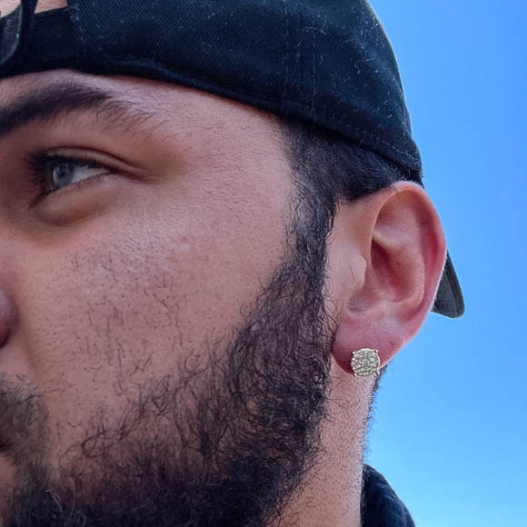 Mens 14K Gold Round Circle Cluster Earrings - Picture 5 of 5